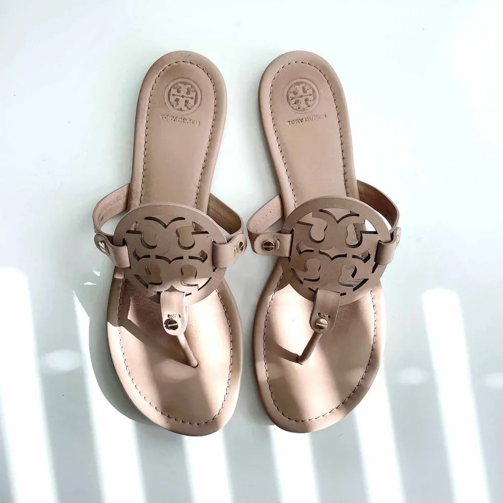 ⚡️SOLD⚡️ tory burch miller logo leather thong sandal - size 10 - Picture 3 of 7